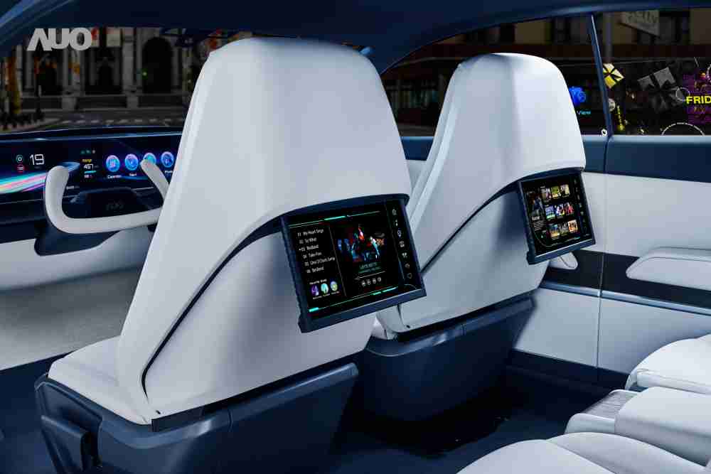 人生就是博将于CES 展示全新Smart Cockpit 2024，，，，可紧密串连使用者多元需求，，并革新座舱内部的应用和设计，，带来身历其境且引人入胜的视觉飨宴，，满足驾乘人员的全方位体验