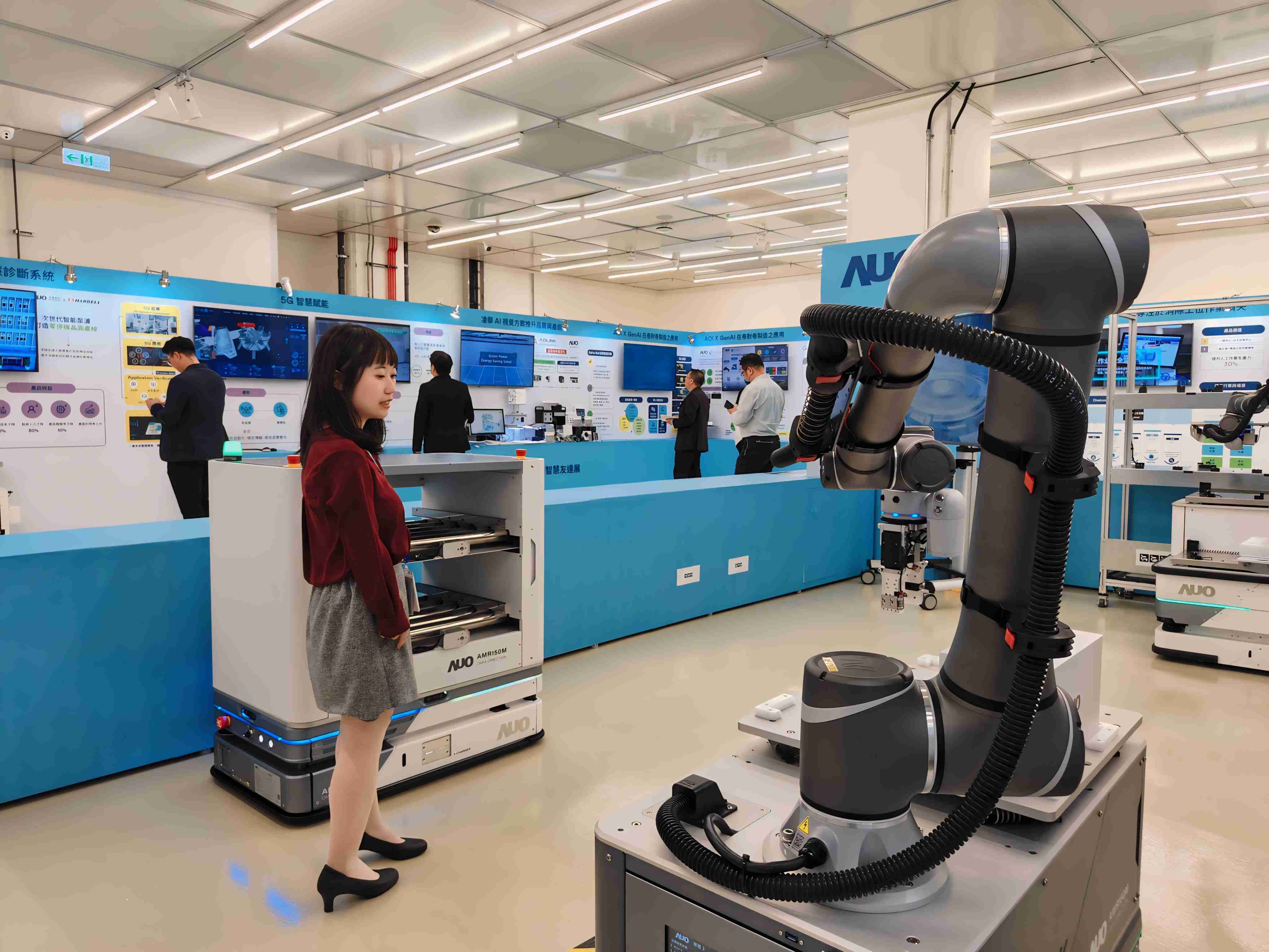 2024智能人生就是博展邀集生态圈伙伴共同参展，，从数字应用、、、、净零减碳到能源发展，，创造全方位永续商机，，，携手生态圈伙伴迈向永续未来