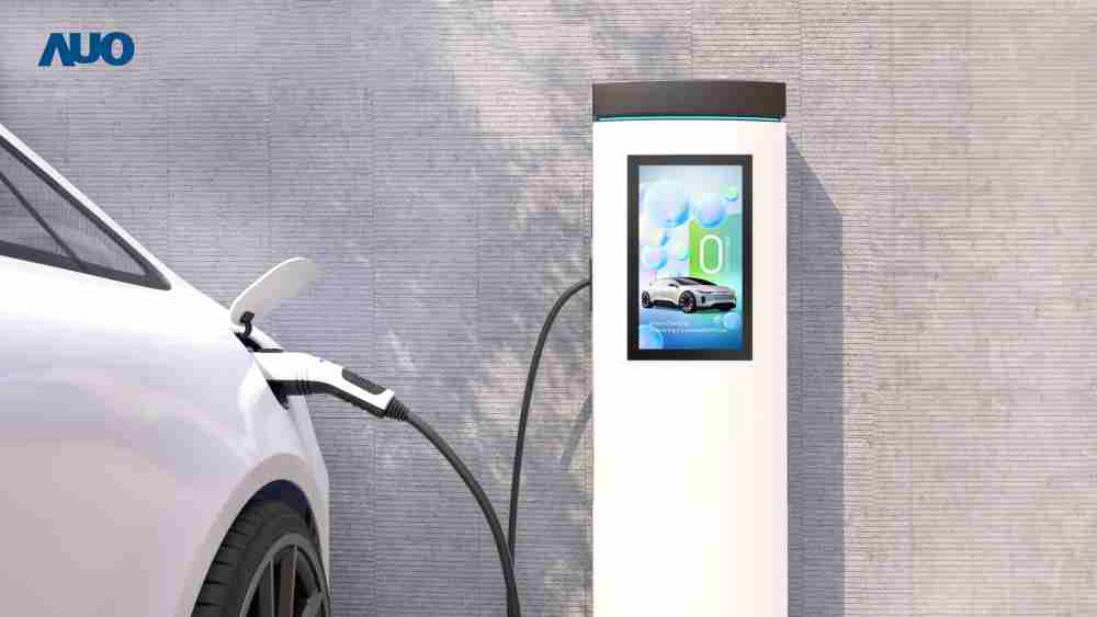 友達〝EVSE車用充電樁解決方案〞專為電動汽車充電樁設計，，，具有高亮度、、、、克服戶外艱難環境的耐溫、、耐紫外線等特性，，，，並搭載散熱性及擴充性強的高效能工業電腦，，，，可實現人機互動訴求，，如資訊顯示、、、支付等應用